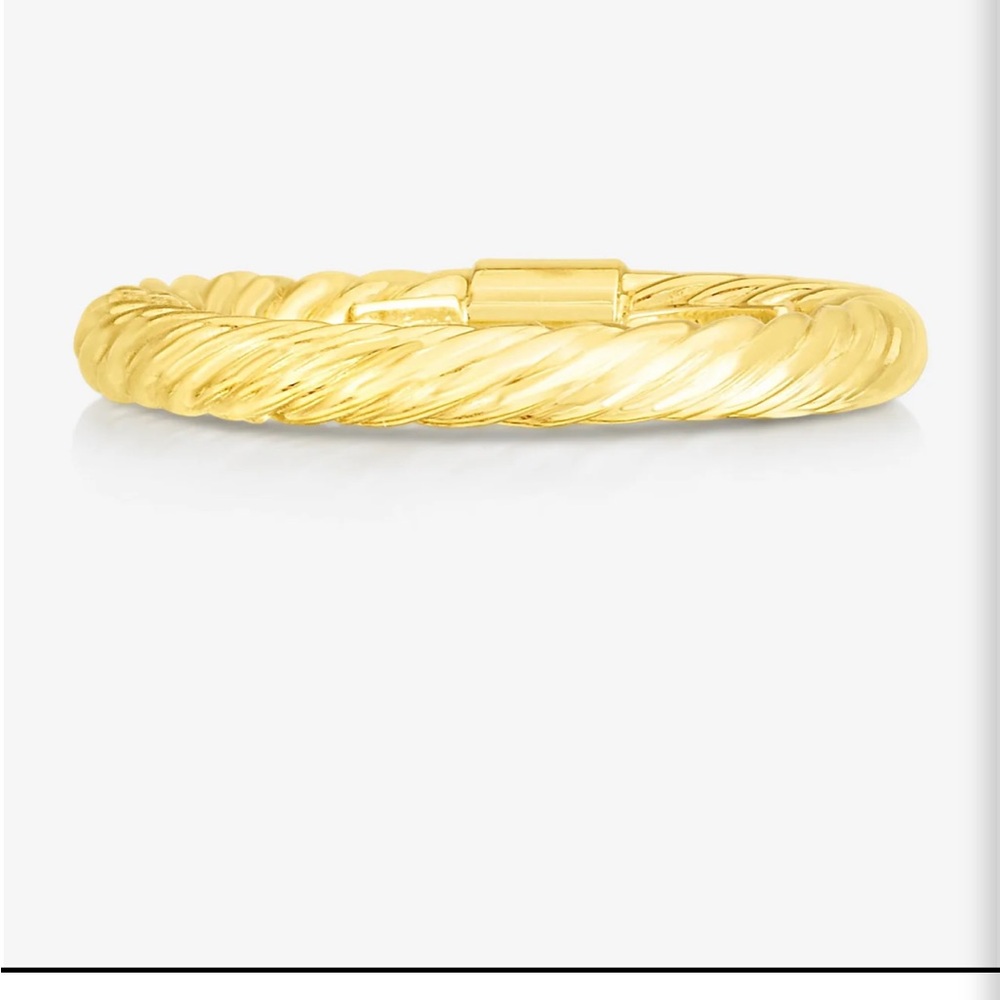 Ring Concierge Twisted Cable Ring